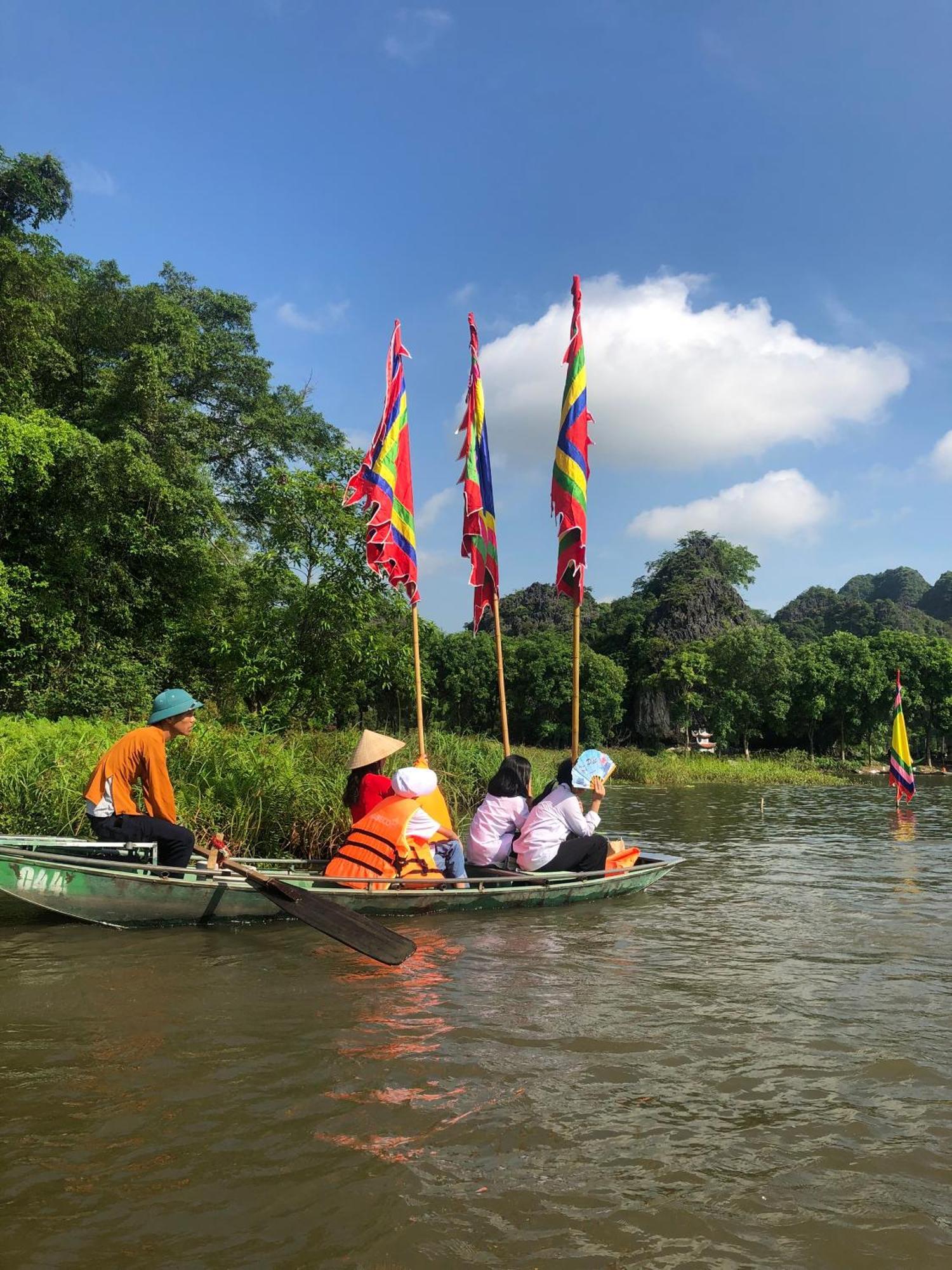 Truong Son Luxury * Ninh Binh